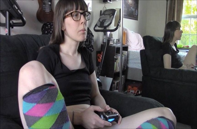 Nerdy Gamer Sister Gets Bothered To Fuck – ElwynCiel 1080p FullHD