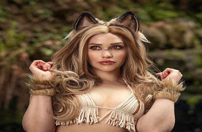 Transformation Fantasies Mia Malkova – Halloween Wolf FullHD 1080p