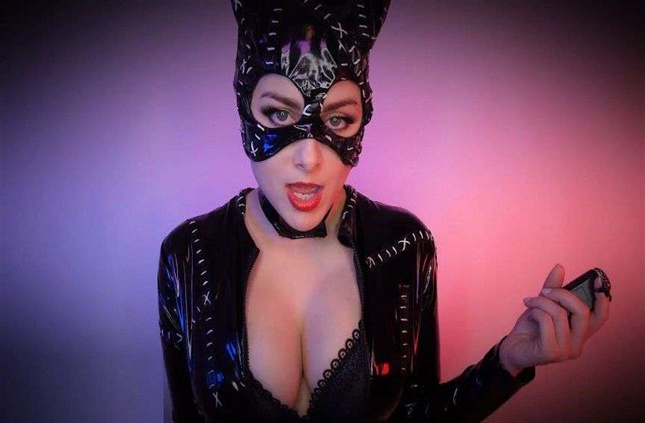 Ellie Idol – Catwoman Cock Shocks & Inhalants – Mind Fuck FullHD