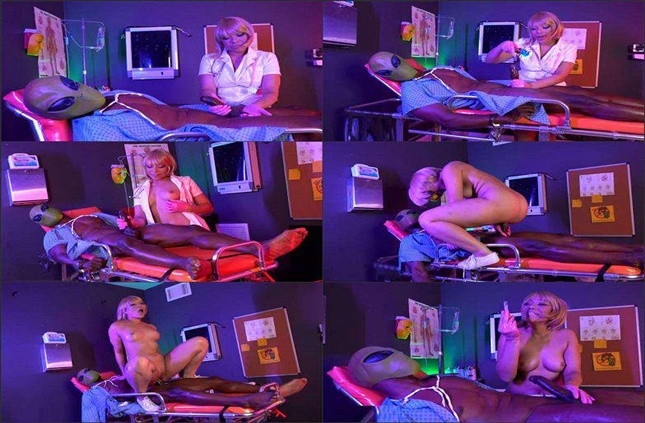 Amateur Boxxx – Adriana Maya – Psycho Nurse Adriana Treats a Space Martian FullHD 1080p